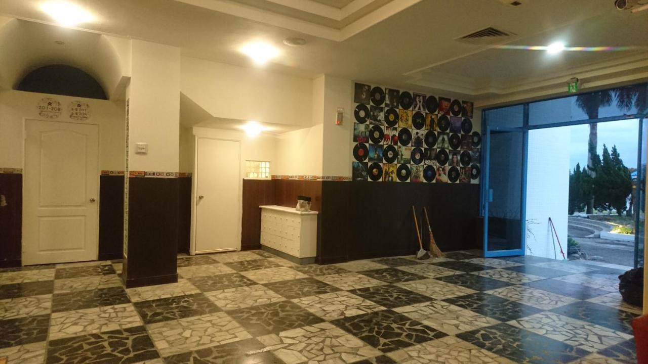 Super White Hotell T'ai-tung Exteriör bild