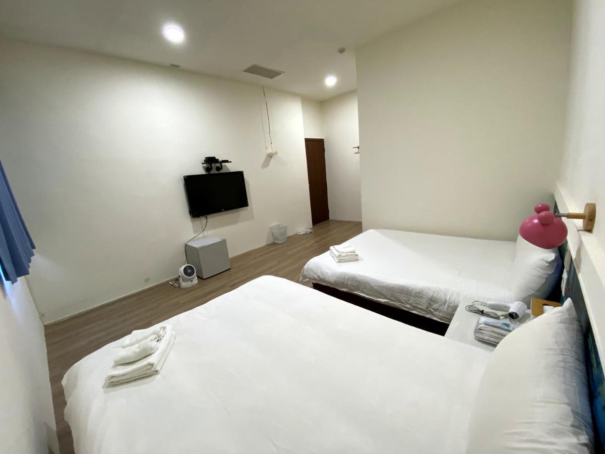 Super White Hotell T'ai-tung Exteriör bild